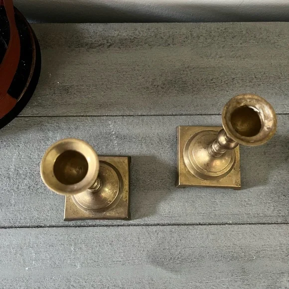 (2) Vintage Solid Brass Candlestick Holders - Picture 4 of 6